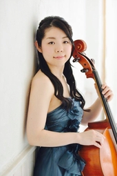 チェロ 安喰 千尋 Ajiki Chihiro